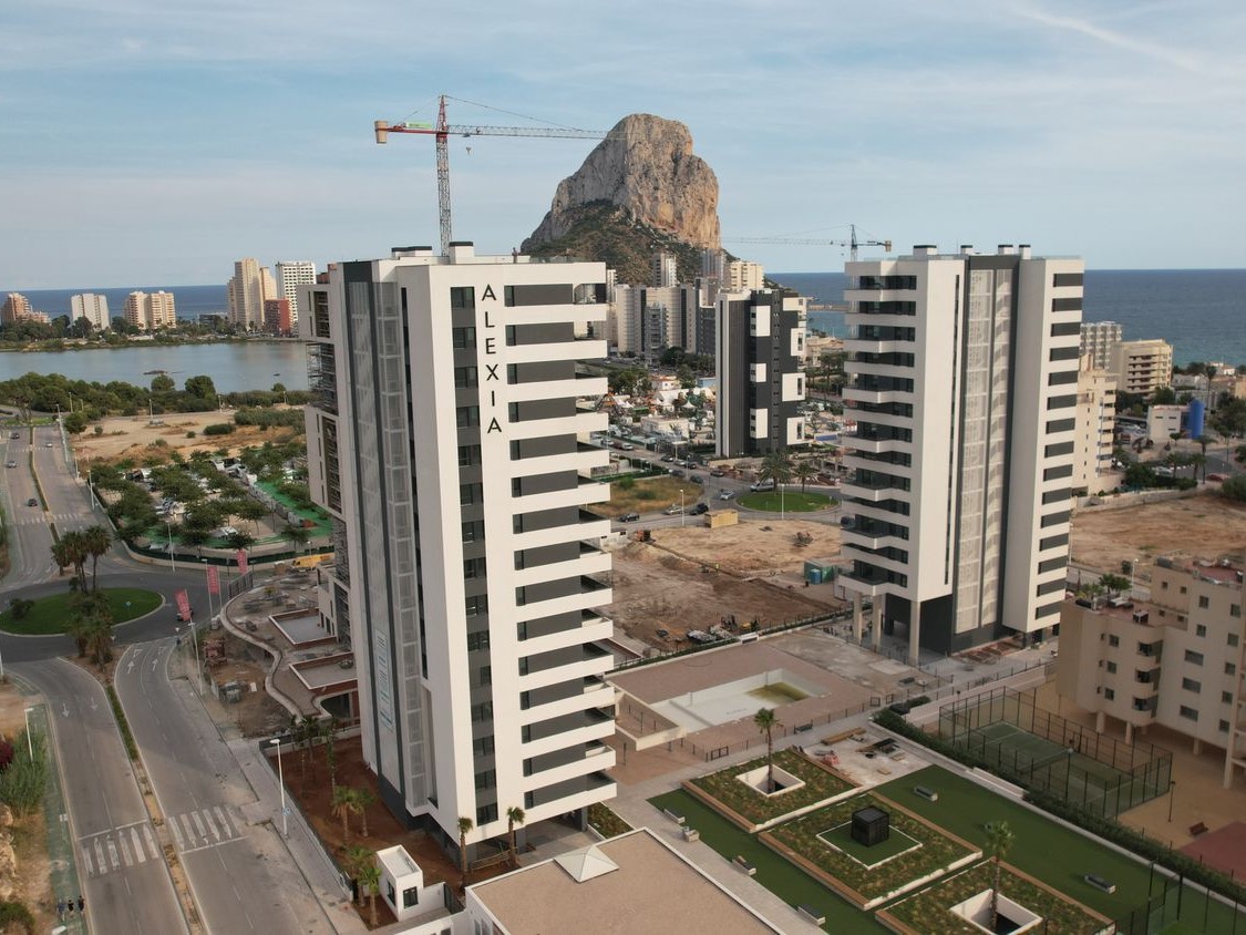 Nieuw penthouse met twee slaapkamers, dichtbij het Arenal-strand, met uitzicht op zee, Calpe.